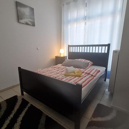 Pension Am Rathaus, 24H Check-In Mundelsheim Esterno foto