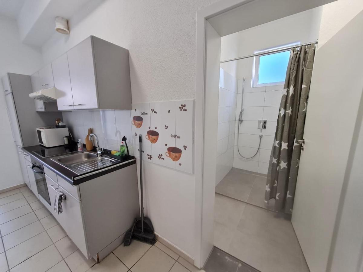 Pension Am Rathaus, 24H Check-In Mundelsheim Esterno foto