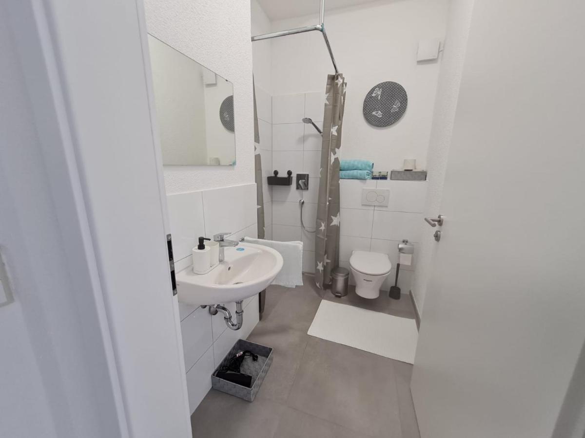 Pension Am Rathaus, 24H Check-In Mundelsheim Esterno foto