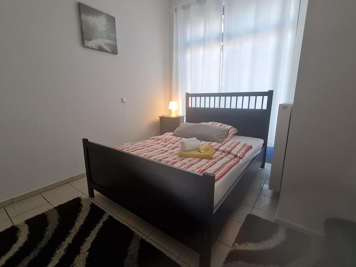 Pension Am Rathaus, 24H Check-In Mundelsheim Esterno foto